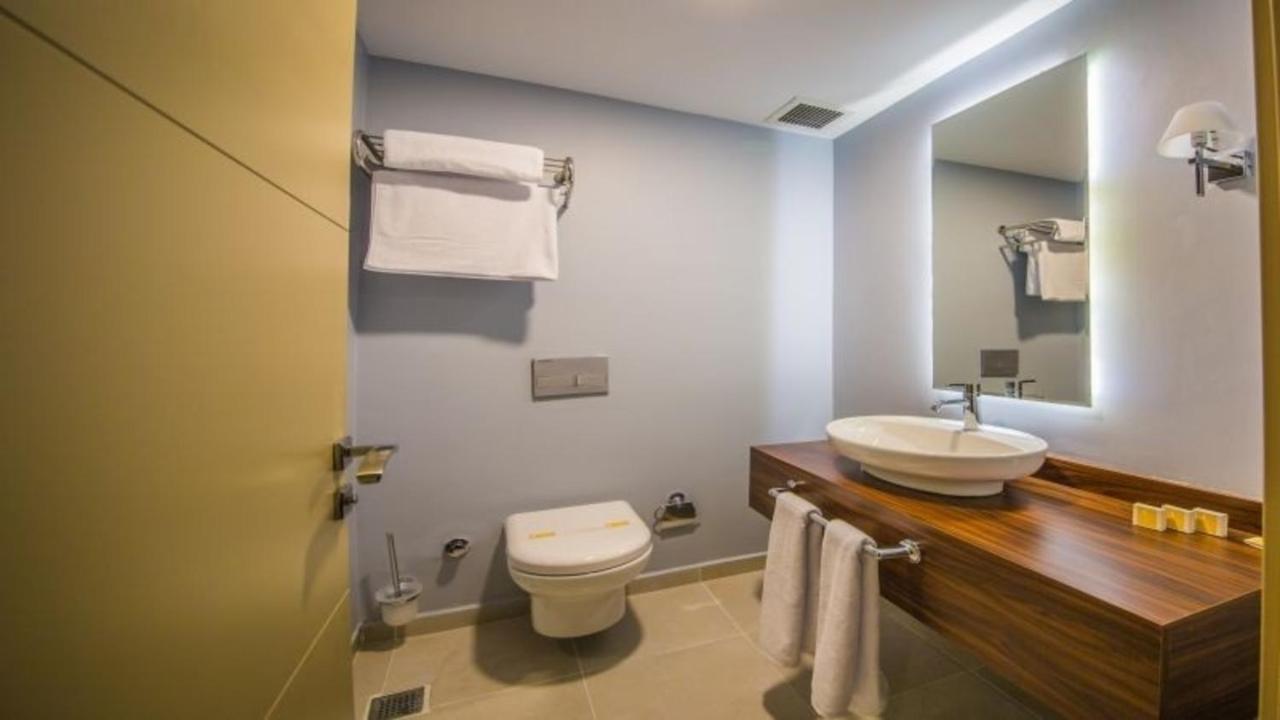 Bendis Hotel Halic Exterior foto